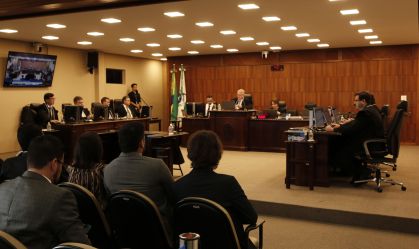 Sessão do Tribunal Regional Eleitoral do Paraná (TRE-PR)