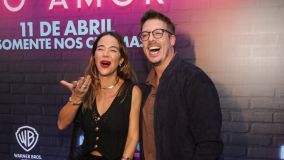Mia Mello e Fabio Porchat na pré-estreia de &quot;Evidências do Amor&quot;