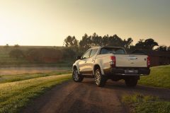 L200 Triton Sport ganha nova versão Terra