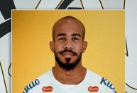Santos anuncia contratação de Patrick, ex-São Paulo