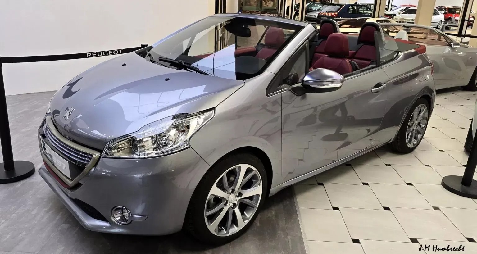 Peugeot 208 conversível