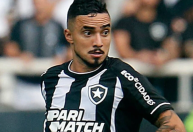 Ex-lateral da Seleção Brasileira vai se aposentar ao fim da temporada