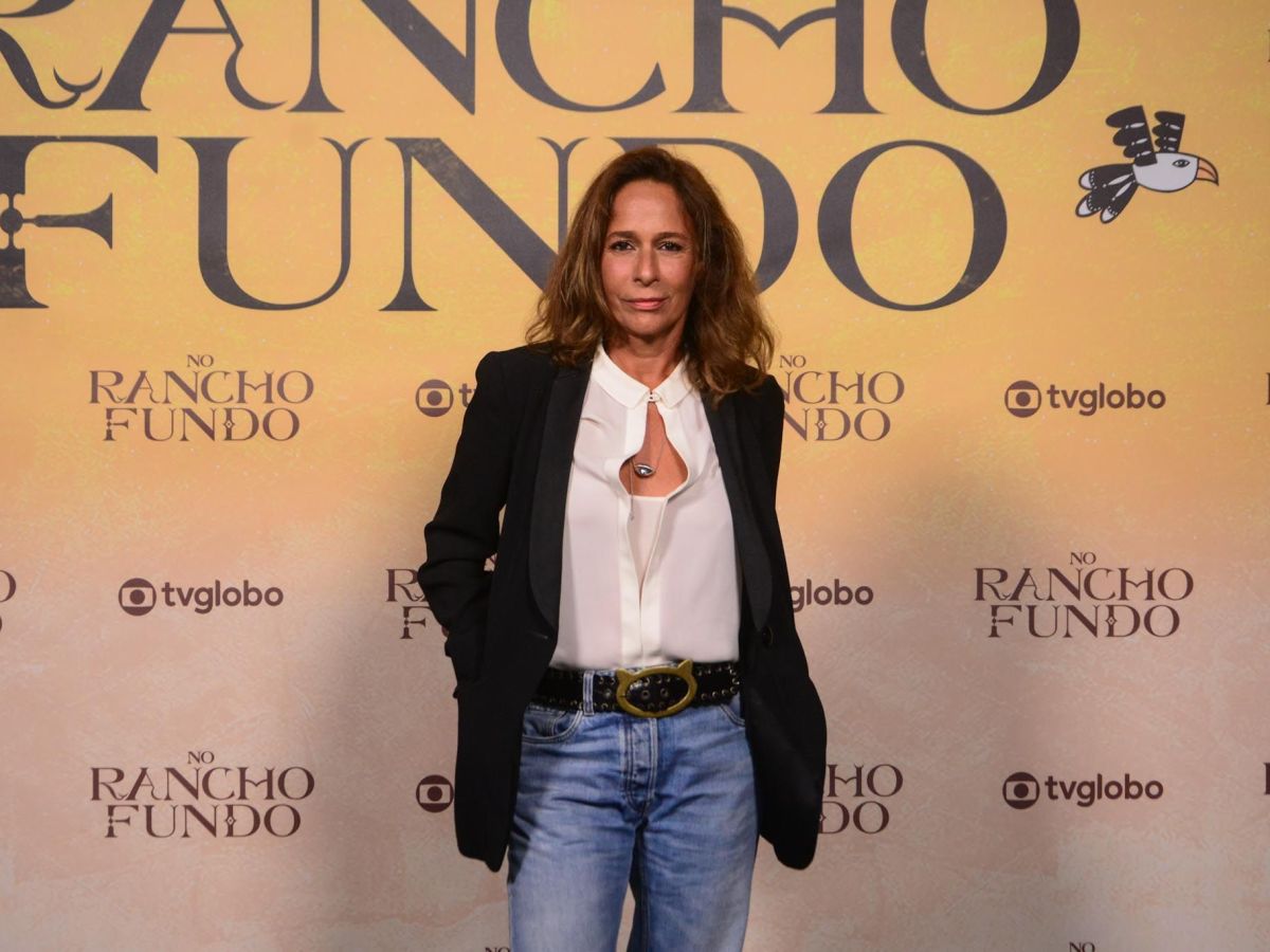 Andrea Beltrão analisa caso Léo Lins: "É delicado fazer graça humilhando" | CNN Brasil