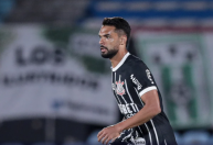 Nova tática não funciona e pode forçar trocas no Corinthians contra o Bragantino