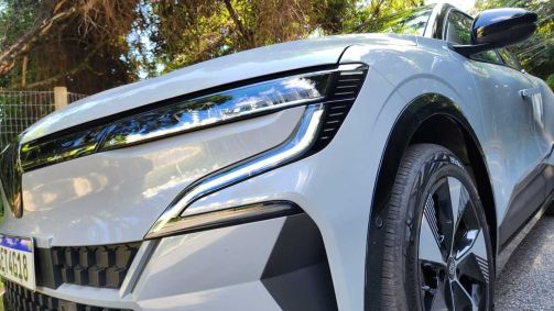 Renault Megane E-Tech: modelo elétrico representa nova fase da marca no Brasil