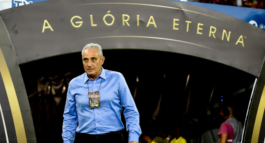 Tite, do Flamengo, em jogo da Libertadores.