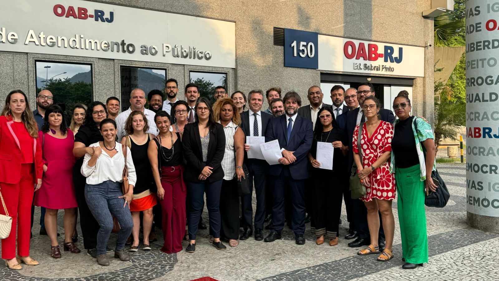 renúncia comissão OAB-RJ