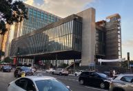 FOTOS - Masp retira cor vermelha do prédio e inicia projeto de restauração em SP