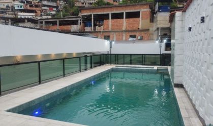 Polícia encontra casa de lazer do tráfico durante operação no Complexo do Alemão