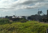 Vídeo: colisão faz caminhão-tanque pegar fogo em rodovia de SP
