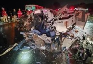 Ônibus que levava ex-participante do BBB 24 capota no Paraná; motorista de caminhonete morreu