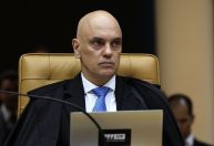 Moraes dá 10 dias para SP explicar modelo de escolas cívico-militares