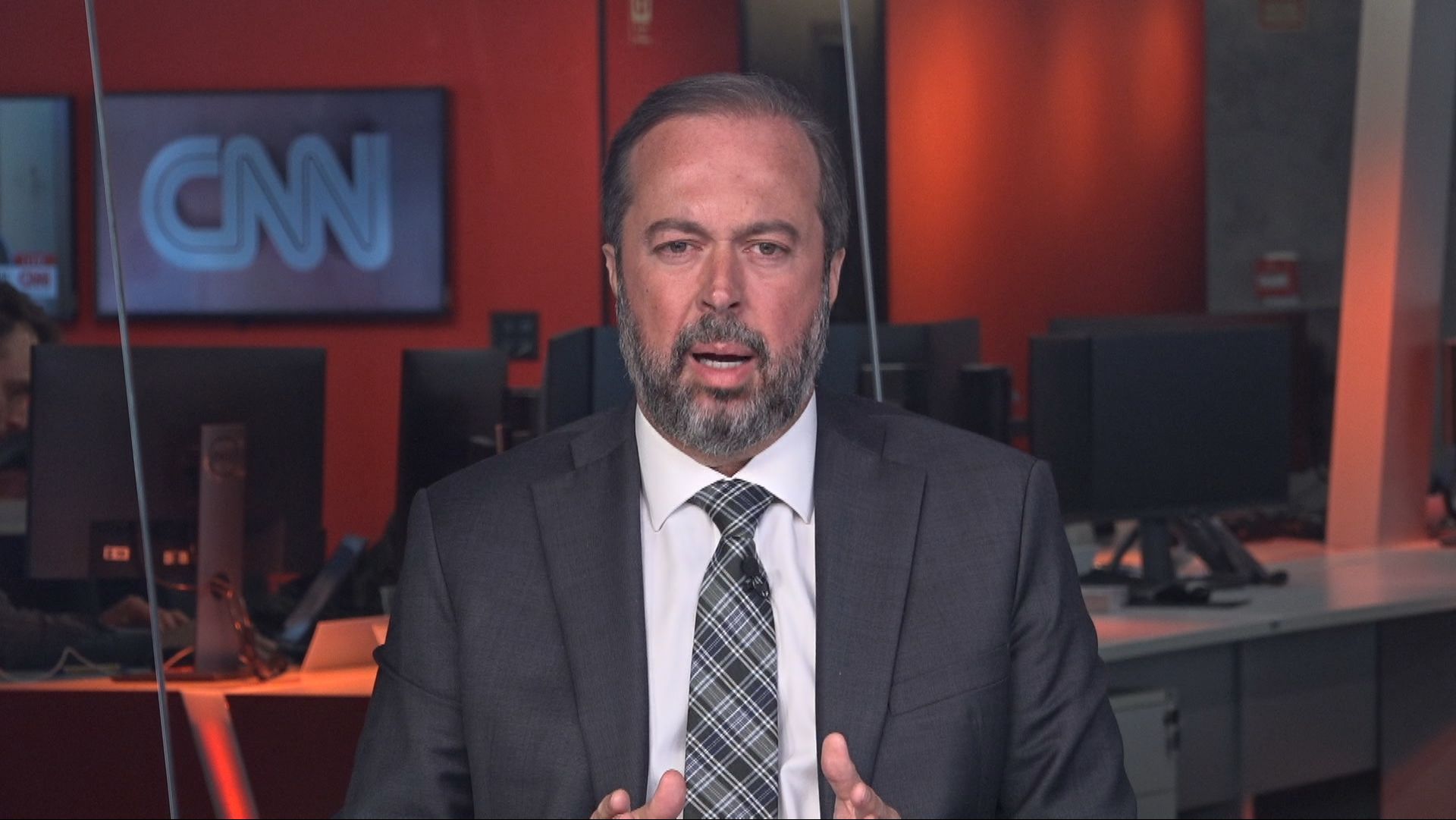 Ministro de Minas e Energia, Alexandre Silveira, em entrevista à CNN, em Brasília, em 2 de abril de 2024