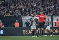 Atlético-MG protesta contra arbitragem na estreia do Campeonato Brasileiro