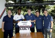 Arboleda renova contrato com o São Paulo até 2027