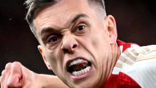 Trossard marcou o gol que sacramentou o empate entre Arsenal e Bayern