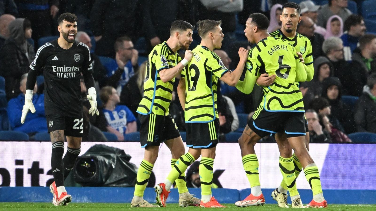 Arsenal está na liderança da Premier League