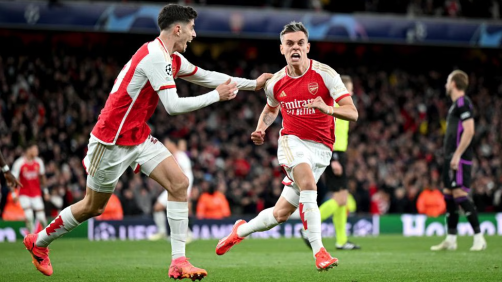 Trossard comemora gol do Arsenal