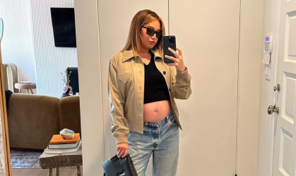 Grávida, Ashley Tisdale compartilha nova foto: "Único jeans que vai caber"
