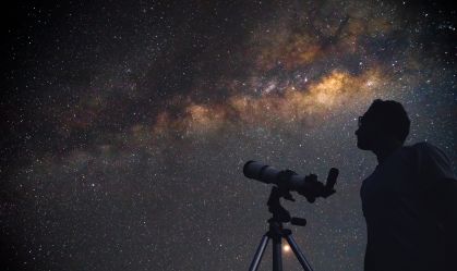 Céu de fevereiro tem "alinhamento" dos planetas e chuva de meteoros