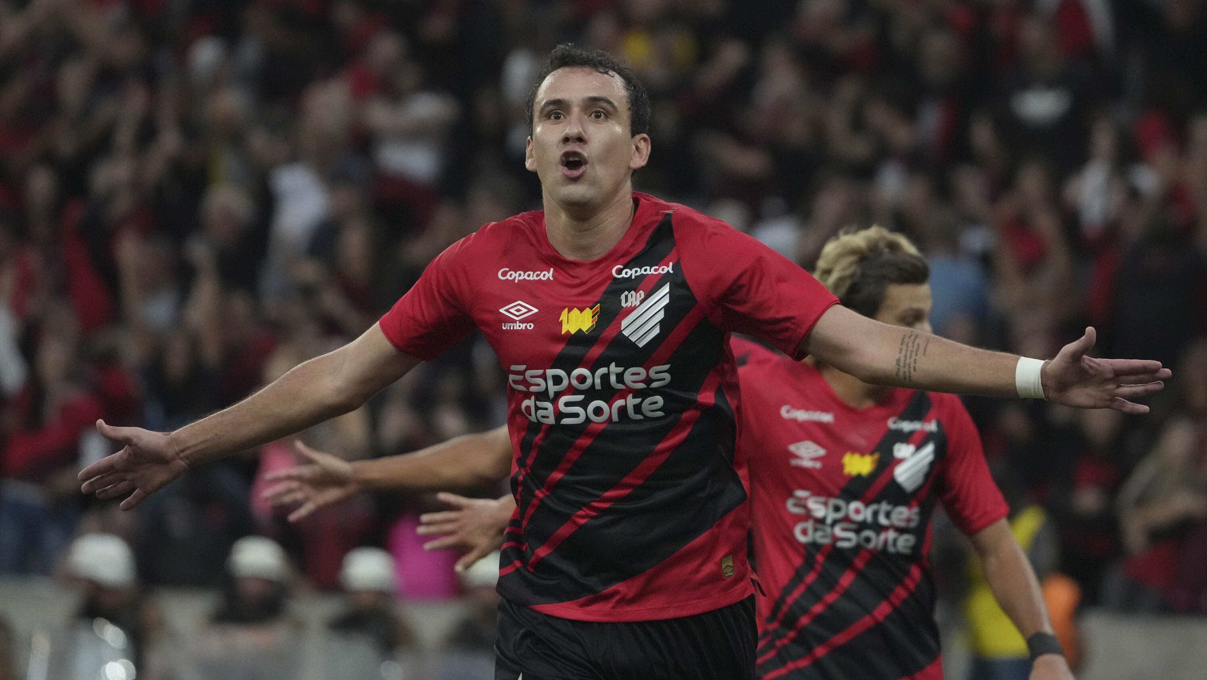 Pablo comemora gol da final do Campeonato Paranaense