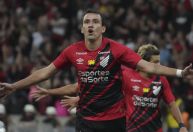 Athletico-PR vence Maringá e é bicampeão Paranaense