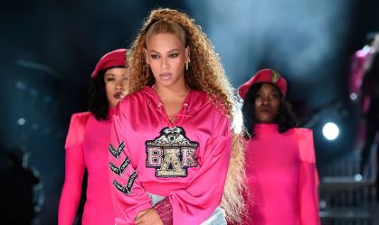Beyoncé é eleita maior estrela pop do século 21
