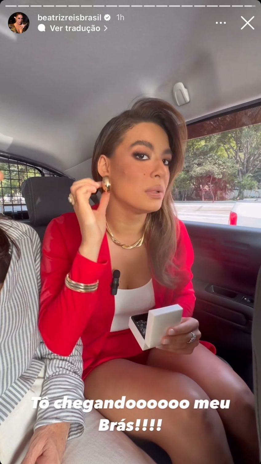 Beatriz Reis se arrumando para retornar ao Brás / Reprodução/Instagram