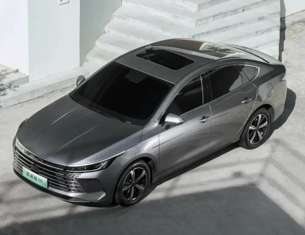 BYD King será rival do Toyota Corolla / Divulgação/BYD