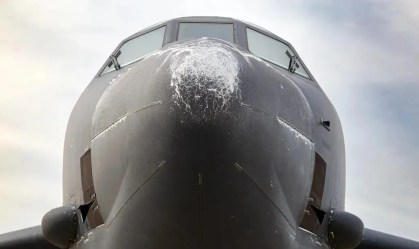 Exclusivo: CNN viaja a bordo de missão de bombardeiro dos EUA às portas da China