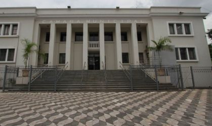 Justiça proíbe obrigatoriedade de leitura da Bíblia na Câmara de Bauru
