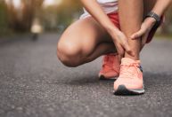 Sente dor na canela ao correr? Saiba como aliviar