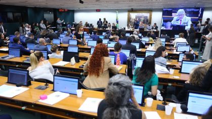 Comissão de Constituição e Justiça e de Cidadania (CCJ) da Câmara dos Deputados durante sessão, em 10 de abril de 2024