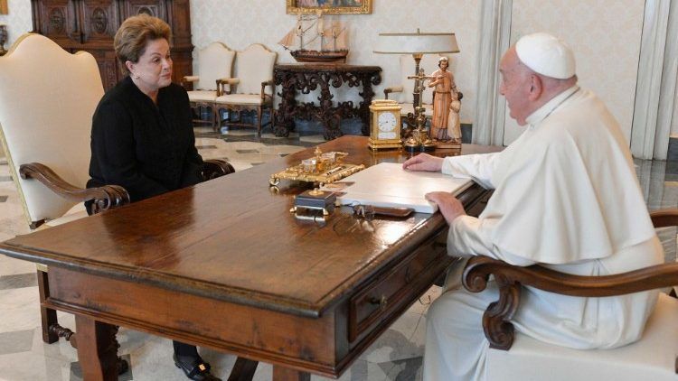 Papa e Dilma Rousseff no Vaticano • Vatican Media