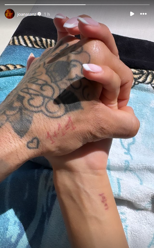 Daniel Alves de mãos dadas com a esposa Joana Sanz