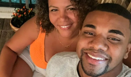 Mani Reggo curte "show" de Davi Brito no palco do São João da Thay