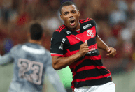 De La Cruz desencanta e vira o homem-gol do Flamengo no Brasileiro