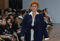 Estreante na SPFW, Reptilia traz coleção atemporal com modelos 40+