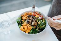 Como deve ser a dieta de quem tem lipedema, segundo especialista