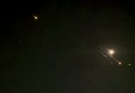 Israel diz que interceptou mais de 200 drones e mísseis; Irã lançou ataque em retaliação