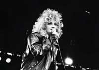 Em coma, Bonnie Tyler sofre parada cardiorrespiratória e é reanimada