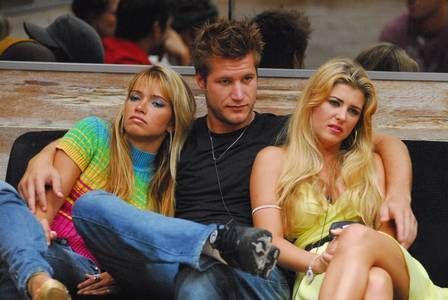 Fani, Alemão e Siri protagonizaram um dos trisais mais conhecidos do BBB • Acervo Globo