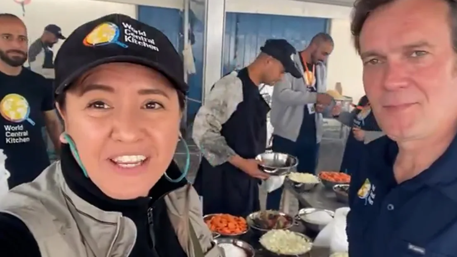 A australiana Lalzawmi "Zomi" Frankcom (à esquerda) estava entre os mortos confirmados / Cozinha Central Mundial/X