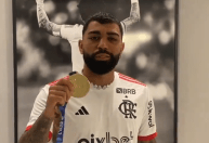 Presidente do Flamengo abre o jogo sobre renovação e suspensão de Gabigol
