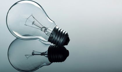Reforma tributária prevê cashback de até 50% do imposto na conta de luz para baixa renda