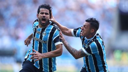 Diego Costa comemora gol da virada do Grêmio na final do Campeonato Gaúcho