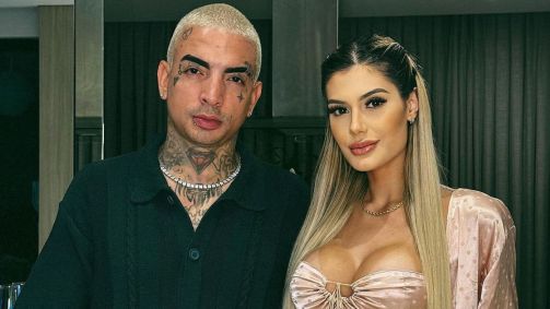 MC Guimê posa ao lado de nova namorada