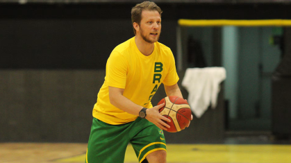 Gustavo De Conti não é mais o técnico da Seleção Brasileira de Basquete