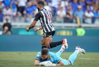 Atlético-MG vira sobre o Cruzeiro e é pentacampeão do Mineiro