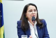 Deputada do PL deve recusar relatoria de caso que pode cassar Chiquinho Brazão